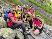 05 Poco sotto il Lago del Vallone (2226 m ) piacevole incontro con amici